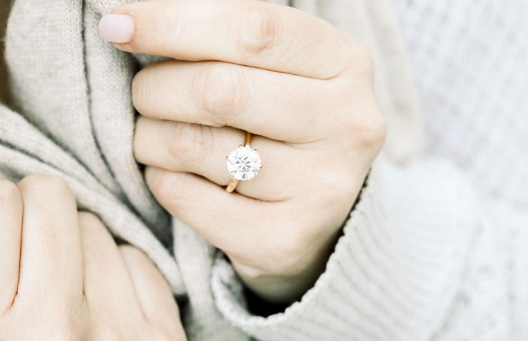 How to Get it Right When Choosing an Engagement Ring