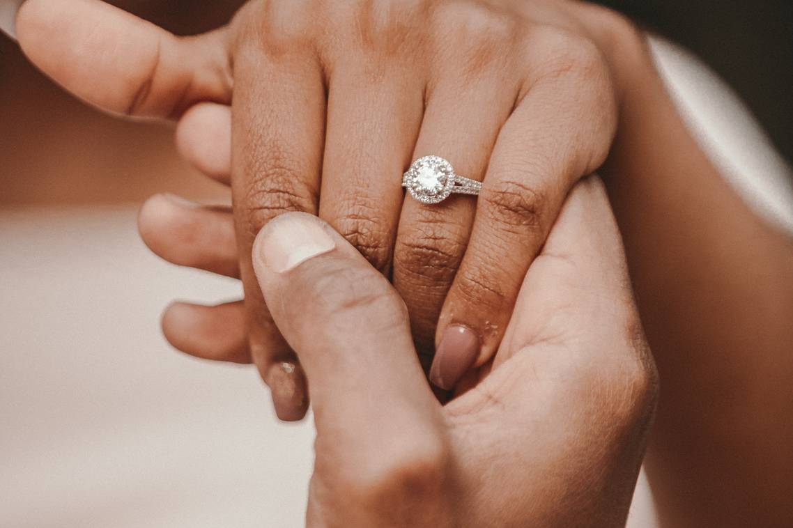 Reasons to Go for a Custom Wedding Ring