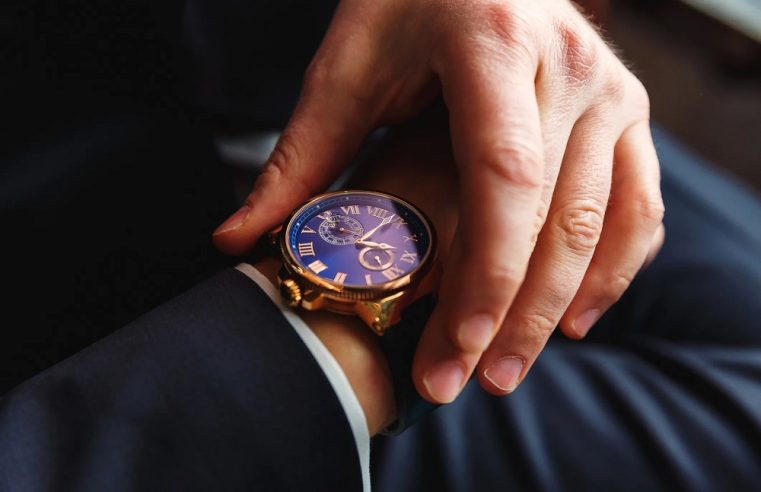 Tips To Safely Sell Pre-Owned Luxury Watches 